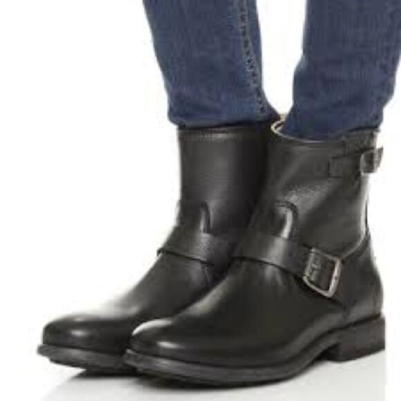 NWOT FRYE Tyler Engineer Ankle Boot Buckles Black Size 6 - Picture 2 of 5